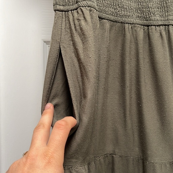 ZESICA Women Casual Crew Neck Flutter Sleeve Smocked High size small army green - Picture 8 of 9